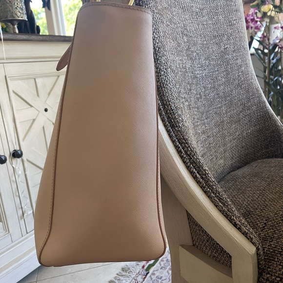 Tory Burch Pink Bag - Picture 3 of 16